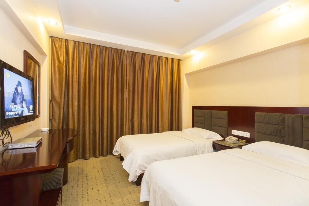 Kaiserdom Hotel Changsha Railway Station Room photo